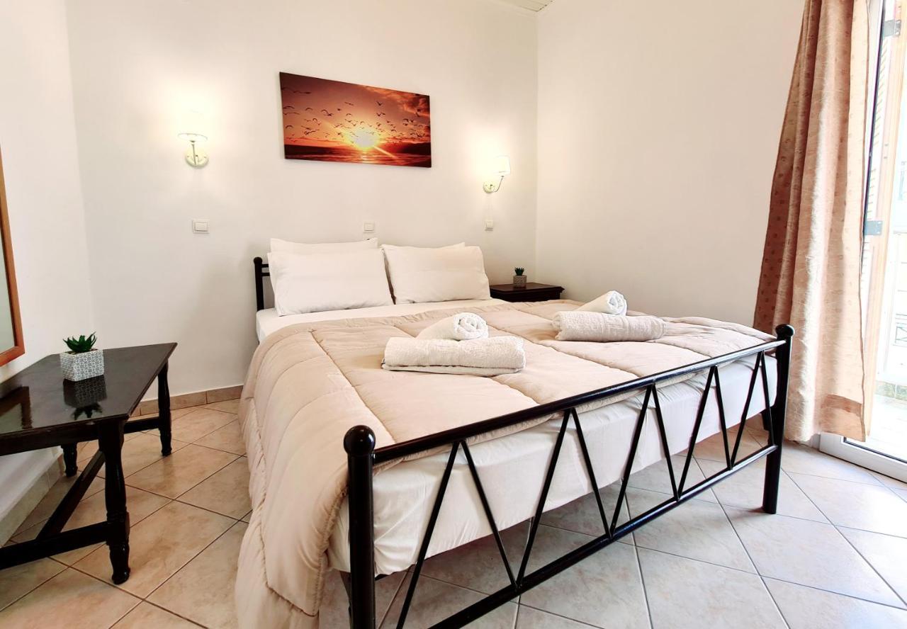 Avra Rooms Karpathos Buitenkant foto