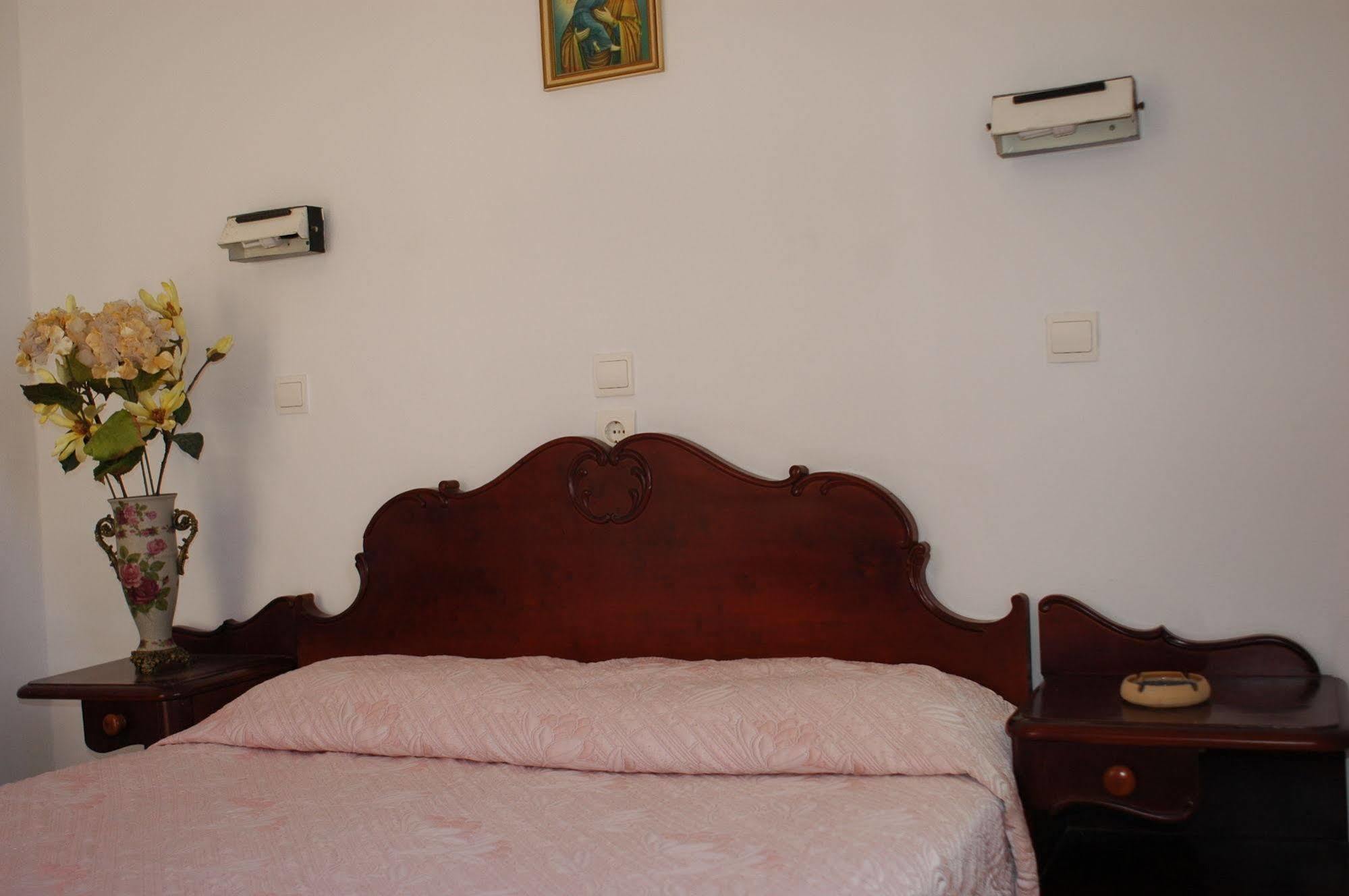Avra Rooms Karpathos Buitenkant foto